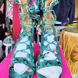 New High Heels Size 11  $20  Pick Up Only Bonanza And Lamb 