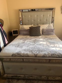 Luxury queen bed bed