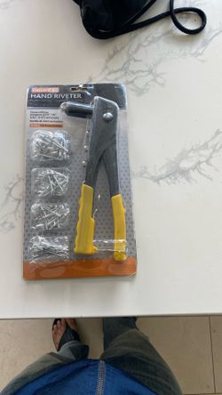 Hand Riveter