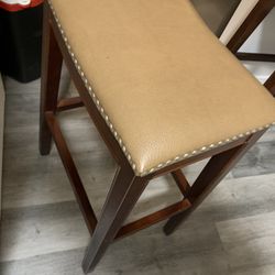 Set Of 2 Stools 