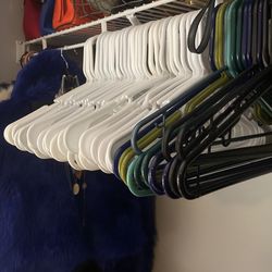 50 Plastic hangers