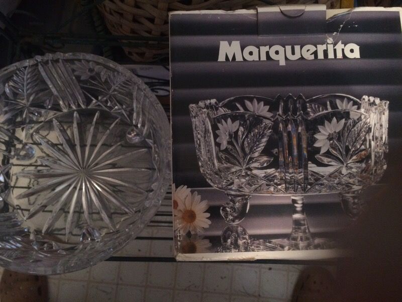 Lead crystal bowl