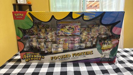 Pokémon Focused Fighters Premium Collection Box