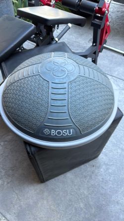 BOSU balance ball