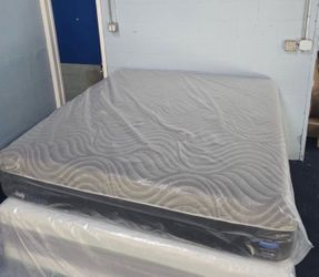 🚨 CLEARANCE SALE – CAL KING SEALY HYBRID POSTUREPEDIC HYBRID MATTRESS 🚨