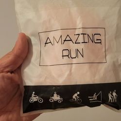 brand new 8 pieces Run great facing covering for a wide variety of sports . color pink . black green all $15 