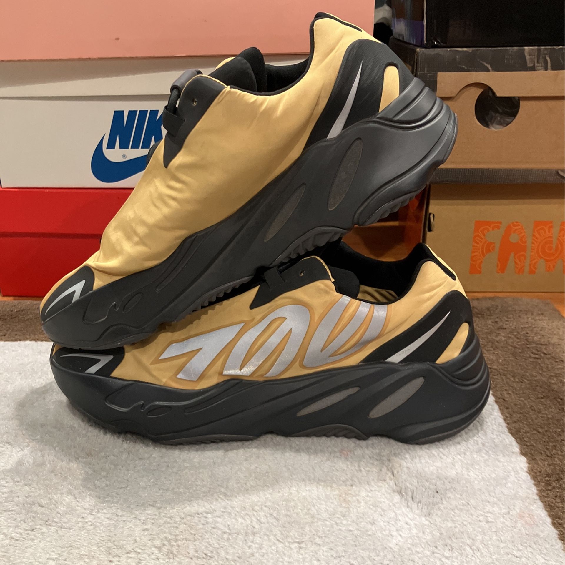 Yeezy 700 MNVN Honey No Box