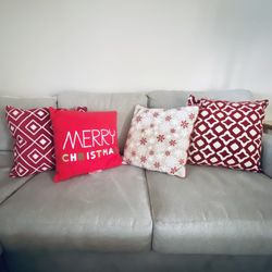 4 Christmas Throw Pillows 