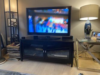 Entertainment / TV stand