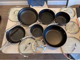 6 piece Calphalon pot and pan set!