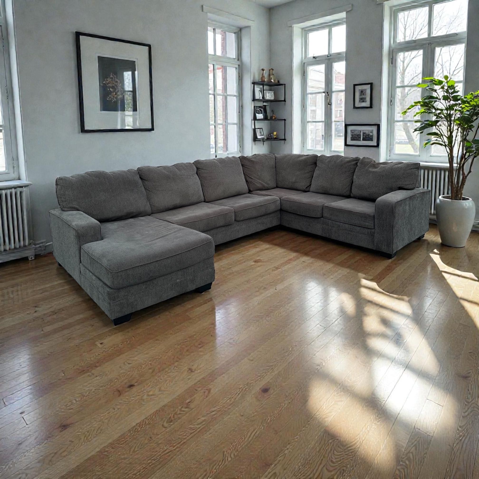 ASHLEY FURNITURE GRAY 3- PIECE SECTIONAL w/ Chaise (FREE DELIVERY)(CLIFTON HEIGHTS PA 19018)