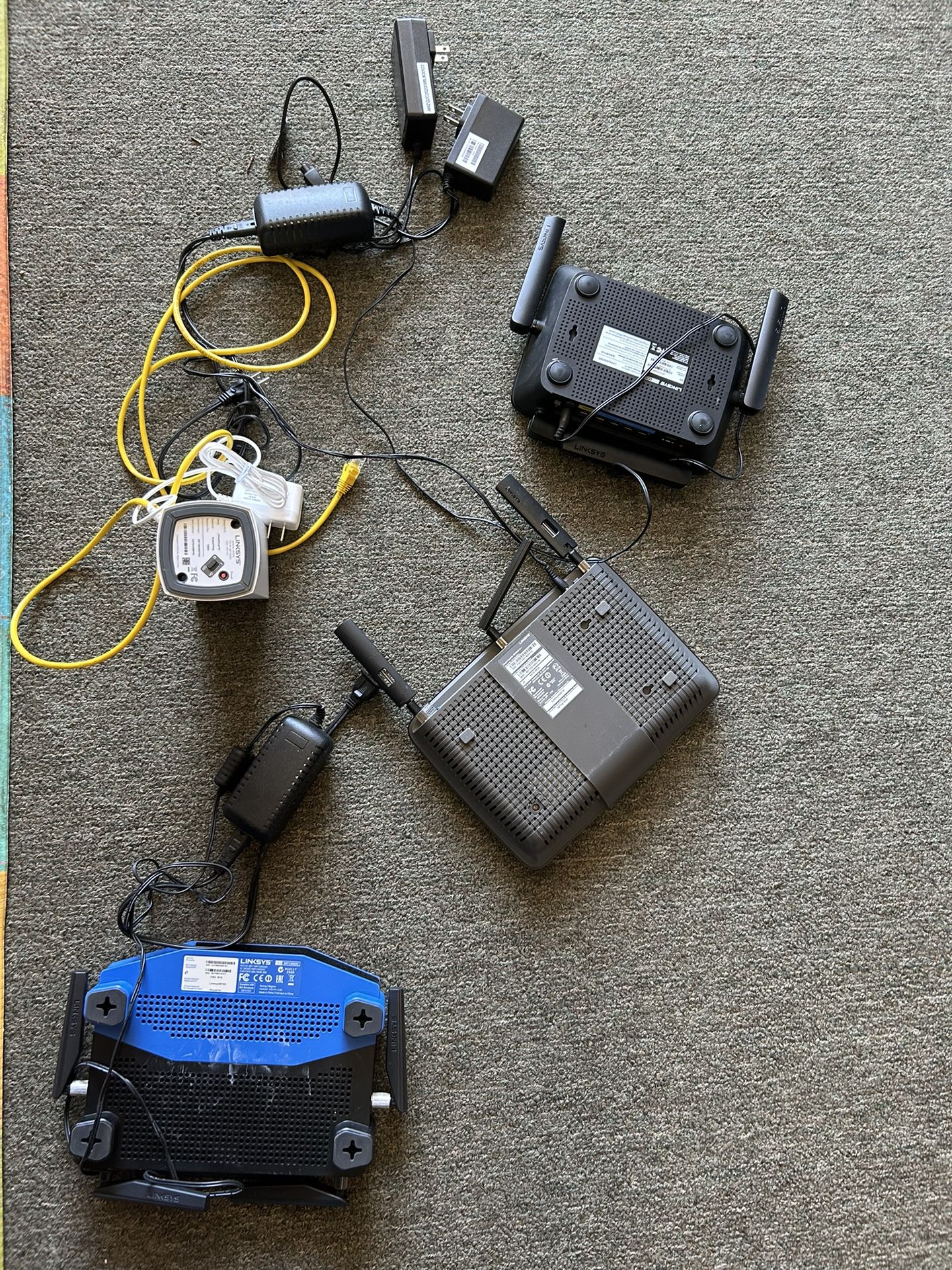 Linksys Router Bundle – WRT1900AC + EA Series (4 Routers + Cables) 