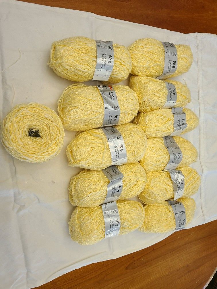 Acrylic Yarn 