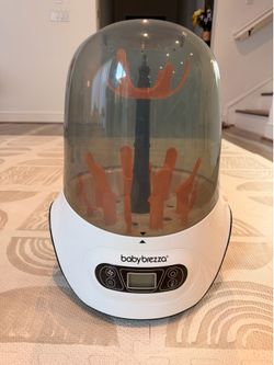 Baby Brezza bottle sanitizer and dryer