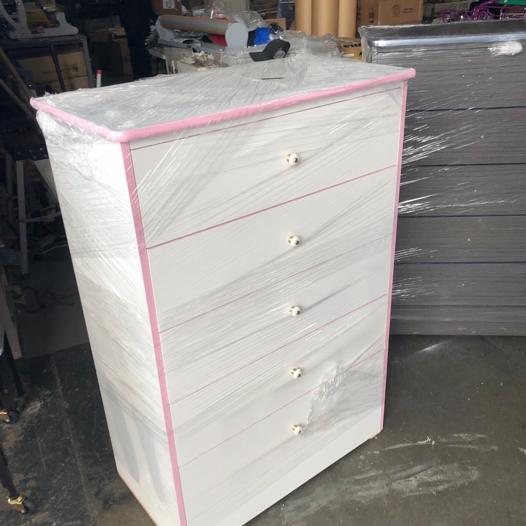 Dresser White And Pink $139 ❤️❤️