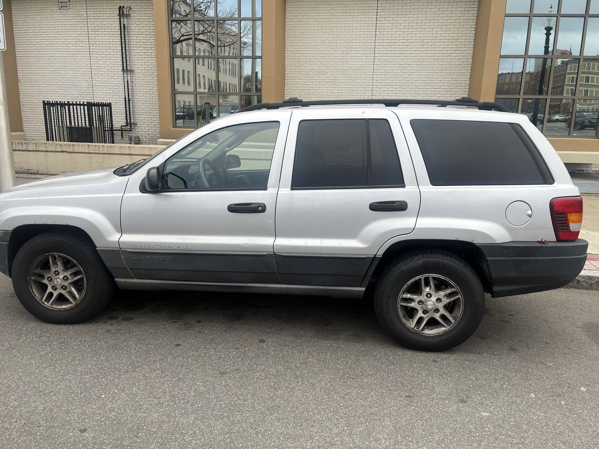 2004 Jeep Cherokee
