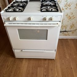 Gas Stove And Range Like New 