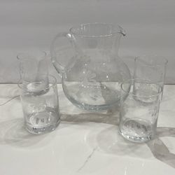 White Barn  Pitcher With 4 Glass 