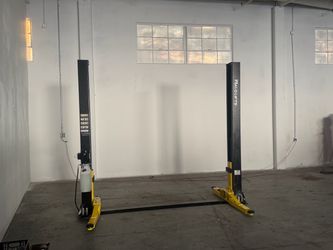 🚗 Heavy-Duty Automotive Lifts for Home Garages & Professional Shops
