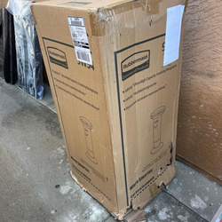 Rubbermaid ultra high capacity smoking receptacle new asking $100