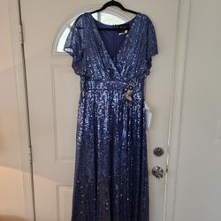 Mac Duggal
Sequin A Line Gown