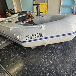 Hydro Force Marine Inflatable 5 Person Boat Set