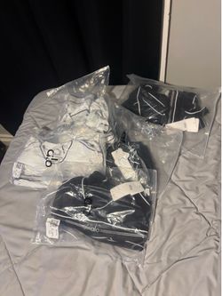 Black and white alo sets