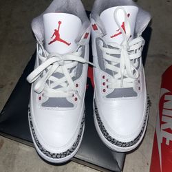 Jordan 3s RETRO Fire Red