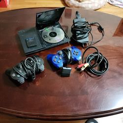 Playstation 2 slim Console 2 Controllers And Memory Card