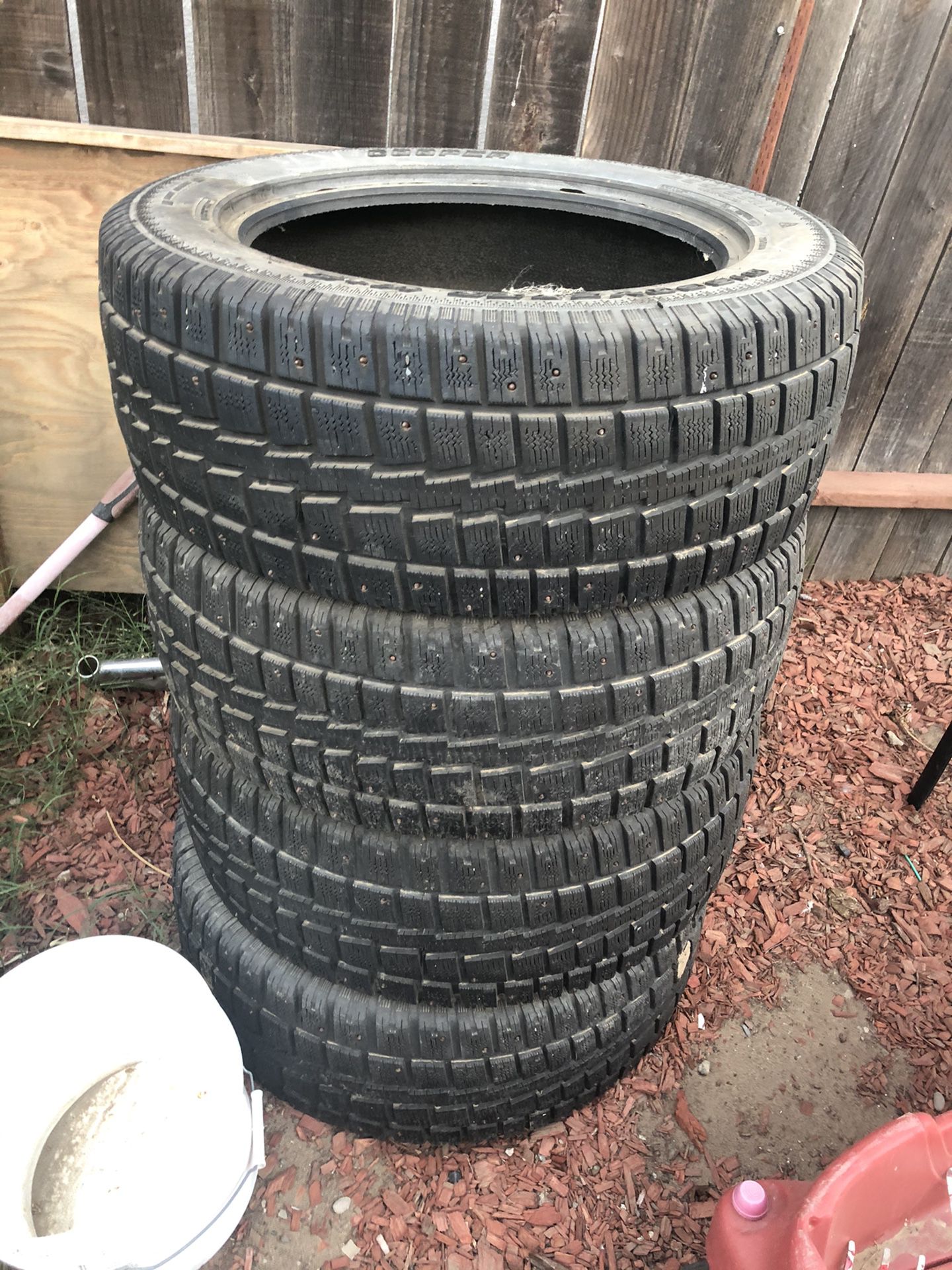 255/55r18 studded tires for snow or ice