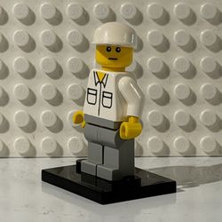 GENUINE LEGO Batman PAD White Suit Yellow Head Sweeper CEA 
