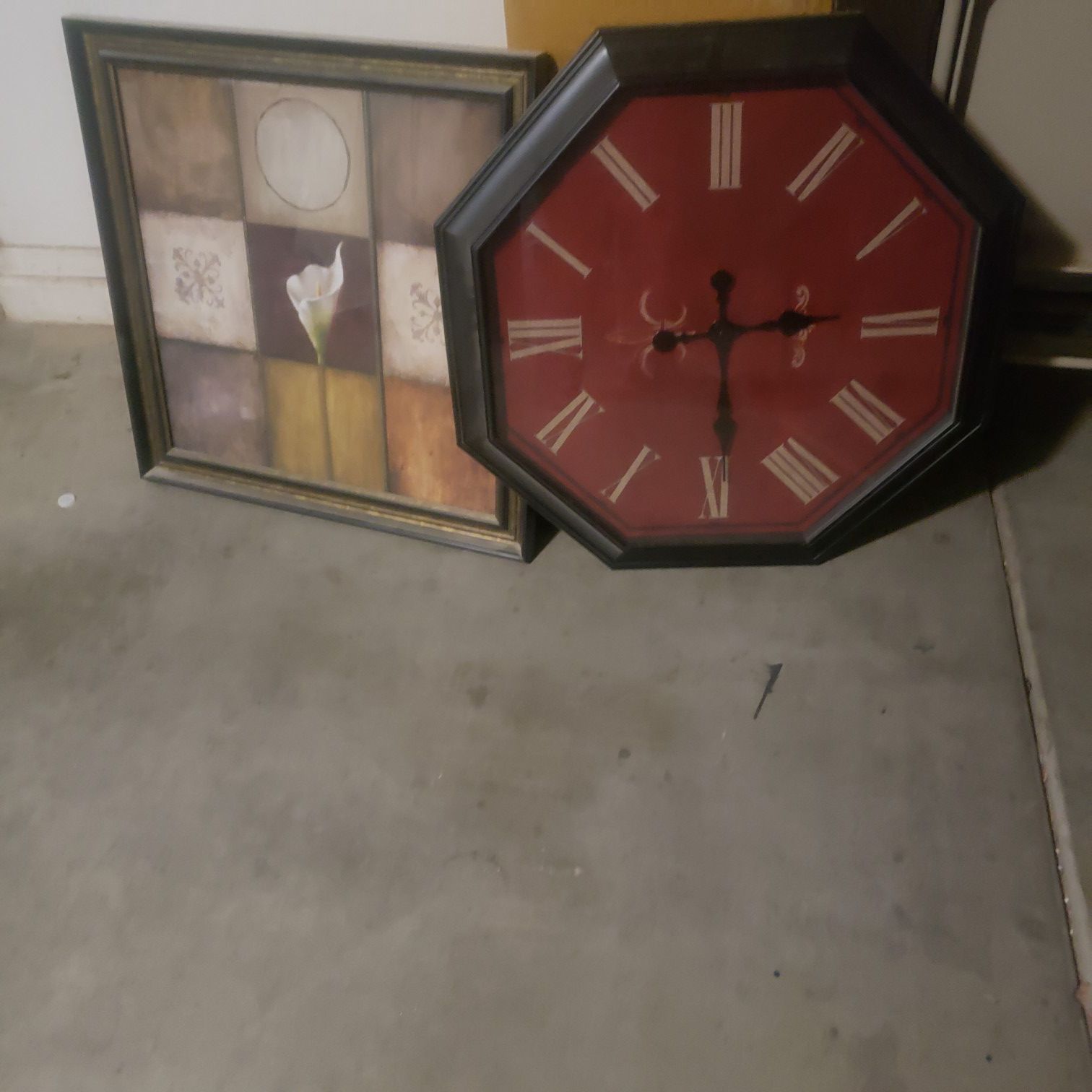 For sale clock and picture clothes