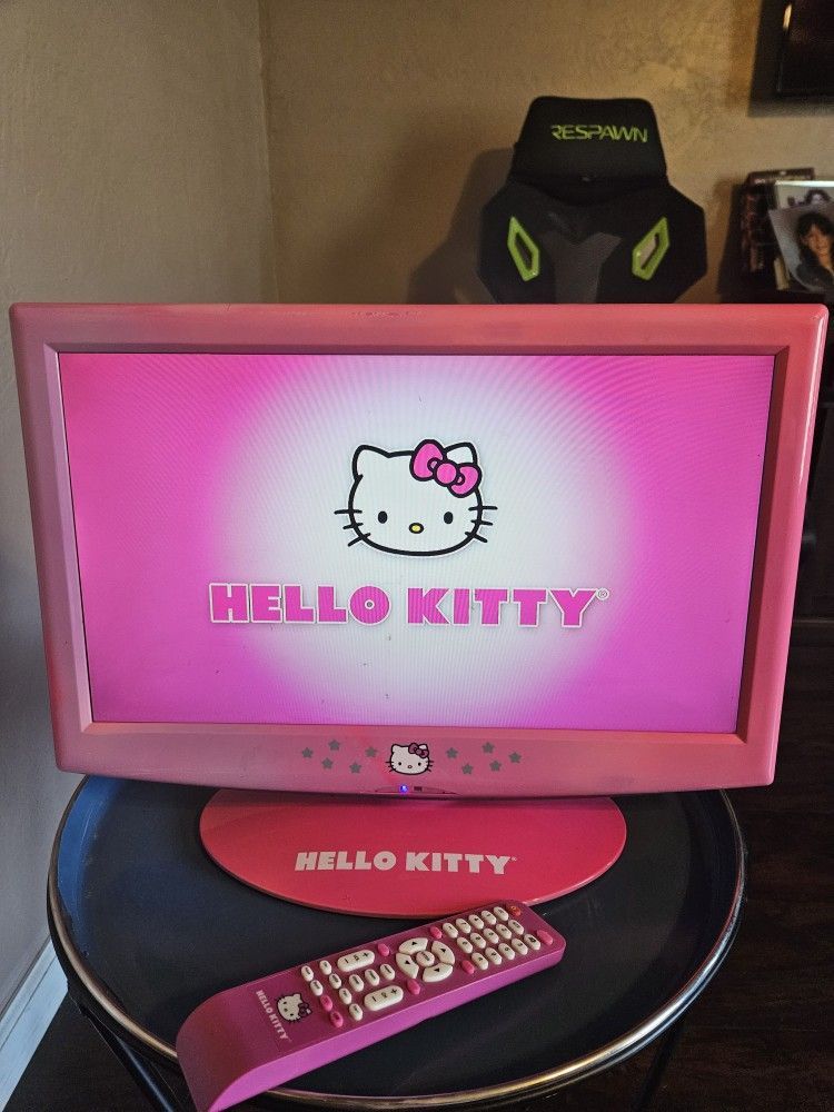 Hello Kitty 19″ Inch TV KT2219 Flat Screen LCD Pink.