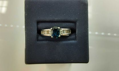 Platinum 7.1 grams Size 9.5