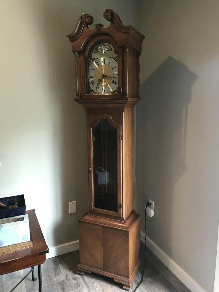 Grandfather Clock 1996 Seth Thomas Tempus Fugit