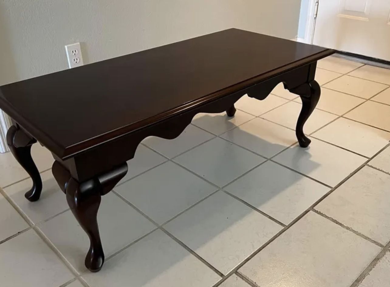 Coffee Table with Two Matching End Tables