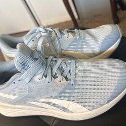 Women’s Running Shoes 