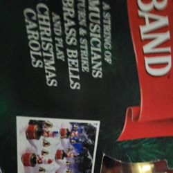 CHRISTMAS SANTA MARCHING  MUSIC BAND PLAYS 20 SONGS