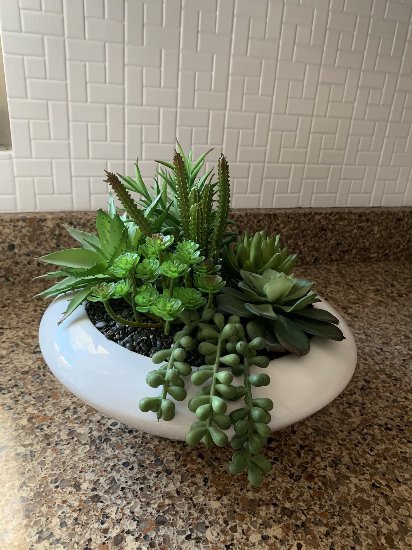 Artificial succulent plant