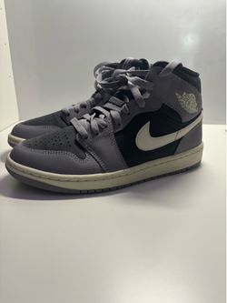 Nike Air Jordan 1 Mid Women’s Size 7.5 - Worn Once