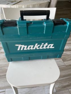 Hammer drill makita