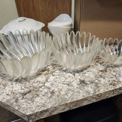 5 Piece Set Serving Bowls And Plates 