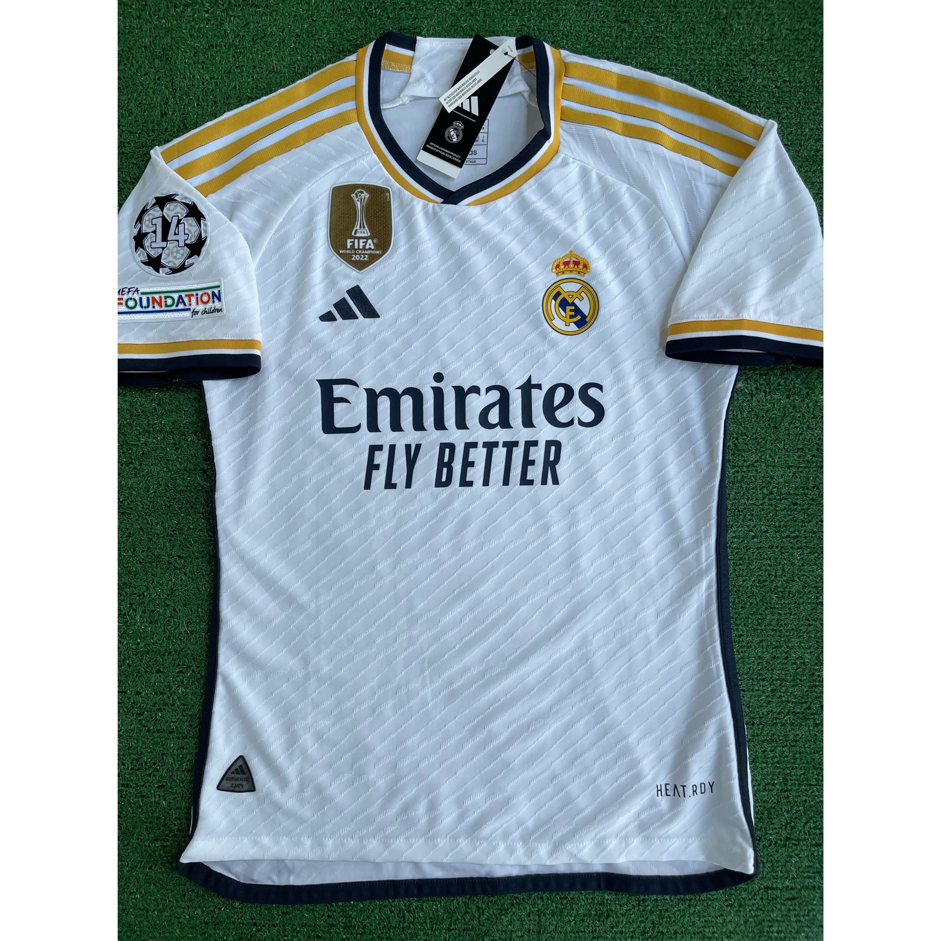 2023/24 Real Madrid Soccer Jersey XL