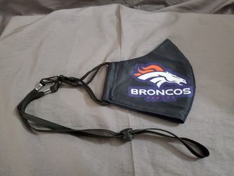 Denver Broncos Face Mask & Lanyard 2pc Set