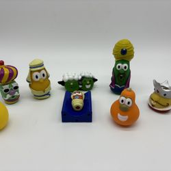 Lot of 8 Veggie Tales Christmas Nativity Figures 2004 Blue Box Toys