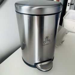 Bathroom Step Trash Can