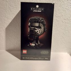 Lego Star Wars Kylo Ren 75415 - Helmet Collection New In Box