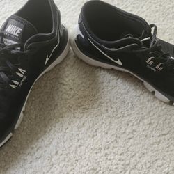 Nike Flywire Training Flex Supreme Tr4 Womans Size 8