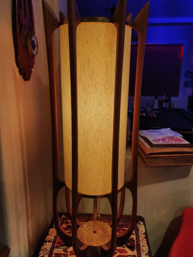 Vintage MCM Modeline Lamp Designed By Adrian Pearsall