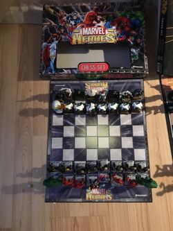 Marvel Hero s chess set